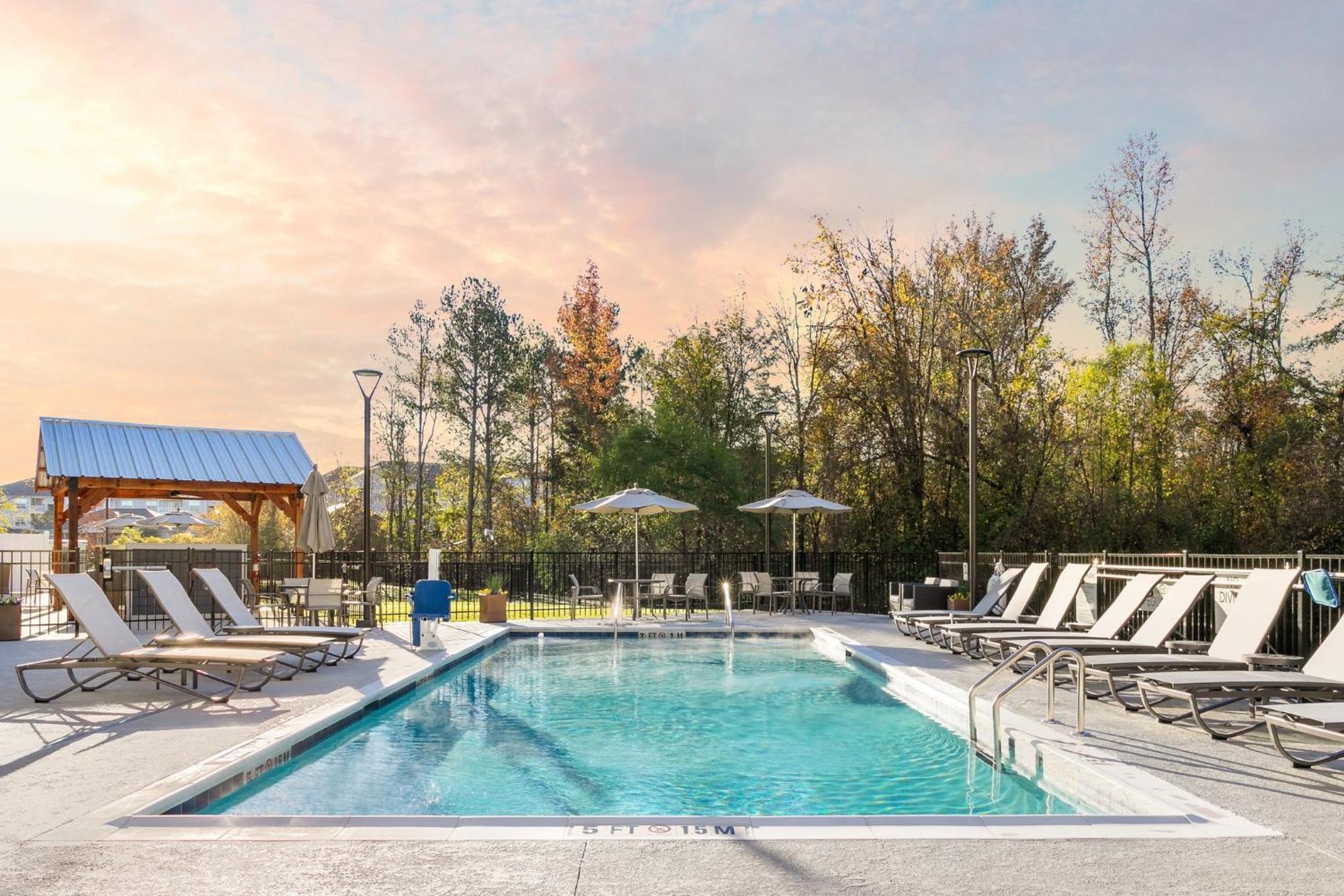 Holiday Inn Express Chattanooga - Hamilton Place Exterior foto